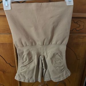 Yitty by Fabletics Nearly Naked Shaping High Waist Short in Size XL/XXL NWOT